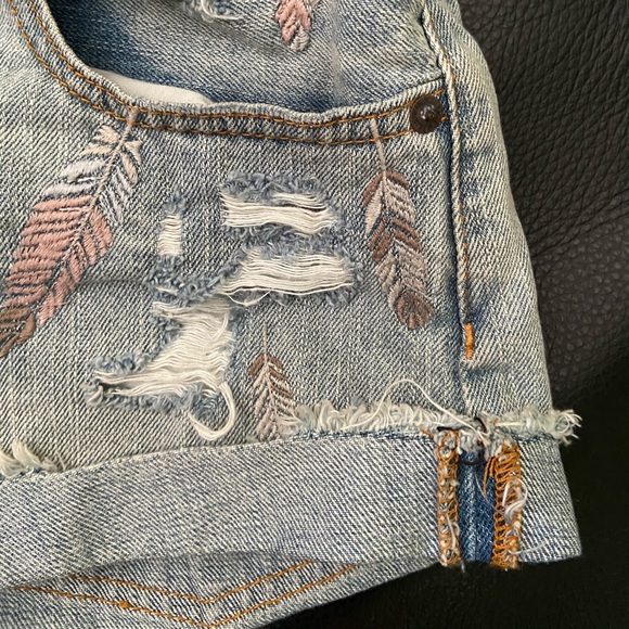 American Eagle Hi Rise Festival Shorts - Picture 1 of 5